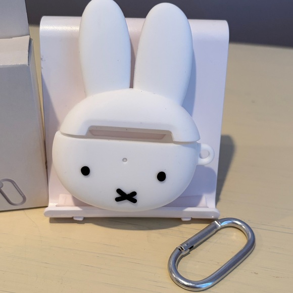 NIB HEMA Miffy AirPods Case for AirPods 3 - Picture 2 of 8